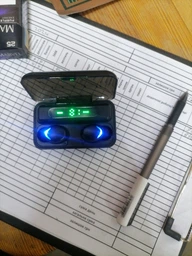 Бездротові сенсорні навушники із вбудованим Power Bank у кейсі зарядки TWS F9-5 Чорний фото від покупців 3
