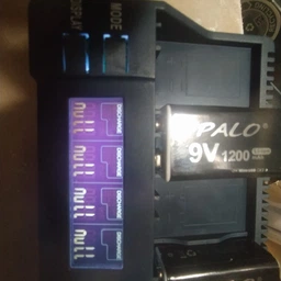 Зарядное устройство Extradigital BC900 (AAC2828)