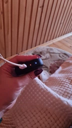 УМБ магнітний павербанк бездротове зарядне MagSafe Power Bank Battery Pack 5000mAh 20W Pink (10100) фото від покупців 7