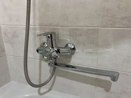 Cмеситель для ванной одноручный с длинным гусаком BRINEX 35W белый пластик BRIN35W005 фото от покупателей 10