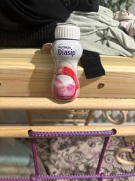 Ентеральне харчування Nutricia Diasip Strawberry flavour Діасіп зі смаком полуниці 200 мл (8716900581175) фото від покупців 3