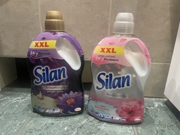 Ополіскувач-кондиціонер для білизни Silan Fresh Control Floral Crisp 2772 мл (9000101582505) фото від покупців 8