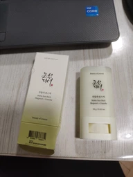 Матирующий солнцезащитный стик с экстрактом полыни и камелии Beauty Of Joseon Matte Sun Stick: Mugwort + Camelia SPF 50+ PA++++, 18г (8809864766884) фото от покупателей 3