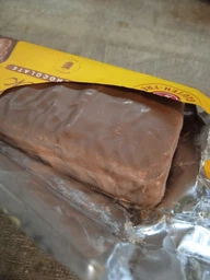 Вафлі без глютену шоколадні з лісовими горіхами "Snack" Dr. Schar 105 г фото від покупців 1