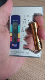 Універсальний цифровий тестер заряду батарей AA, AAA, Крона BT-886 LCD White