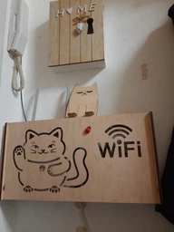 Настінна коробка для роутера Wi-Fi Полка 40*20,5*10 см Котик фото від покупців 4
