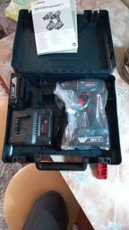 Безщітковий акумуляторний дриль-шурупокрут Bosch Professional GSR 185-LI із 2 акб GBA 18V 2.0Ah і з/п GAL 18V-20 у кейсі (06019K3000) фото від покупців 1