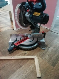 Торцовочная пила Bosch Professional GCM 216, 1300 Вт, диск 216х30мм, 4800 об.мин, Лазер +диск Optiline Wood (0601B33000) фото от покупателей 8