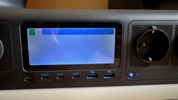 Зарядная станция Anker PowerHouse 555 / 1000 Вт / 1048 Вт⋅ч / LiFePO4 (A1760311) фото от покупателей 8