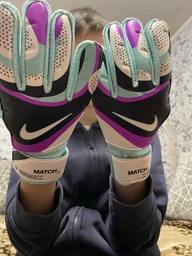 Воротарські рукавички Nike NK GK MATCH JR - HO23 (FJ4864-011) дит 4 (13.6 см) Чорно-білі (196968940721)