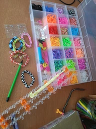 Набор для плетения браслетов Loom Bands, 6300 резинок, 22 цвета, станок и аксессуары фото от покупателей 5