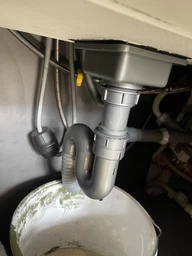 Мойка из нержавеющей стали AQUAMILL 6050 с PVD покрытием черная + смеситель + дозатор + решетка + ринзер фото от покупателей 3