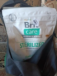 Сухий корм з куркою Brit Care Sterilized Urinary Бріт Каре для стерилізованих котів для здоров'я сечокам'яної системи 2 кг + наповнювач в подарунок (8595602540747) фото от покупателей 5
