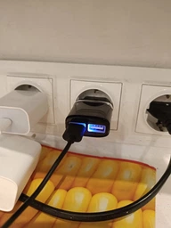 Зарядний пристрій Hoco C12, 2USB, 2.4A, Белый фото від покупців 1
