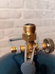 Перехідник для газових балонів з різьби 3/8" (16мм) на 21,8 мм ліва PRA2 00019 фото від покупців 1