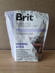 Корм сухий Brit Grain Free VetDiet Cat Gastrointestinal для котів при порушенні травлення з оселедцем лососем яйцем та горохом