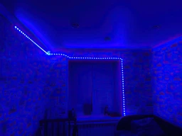 USB Світлодіодна LED SMD 3528 стрічка 5 вольт для повербанка | ЮСБ лампа світильник від Power Bank 5 метрів фото від покупців 4