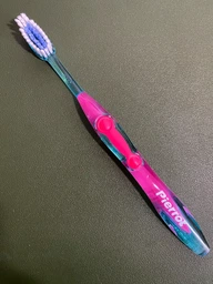 Зубная щетка Pierrot Ref.14 ортодонтическая Orthodontic Xtreme средняя (8411732000145) фото от покупателей 8