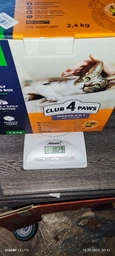 Сухий корм для кішок що живуть у приміщенні Club 4 Paws Indoor 4in1 з куркою 2 кг (4820215368780) фото від покупців 3