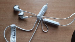 Навушники JBL T215BT White (JBLT215BTWHT) фото від покупців 1