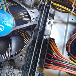 Модуль пам'яті для комп'ютера DDR4 8GB 2400 MHz G. Skill (F4-2400C17S-8GNT)