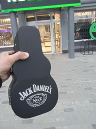 Теннесси Виски Jack Daniel's Old No.7 0.7 л 40% в футляре гитары (5099873704790) фото от покупателей 1