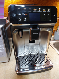 Кофемашина PHILIPS Series 5400 EP5447/90 фото от покупателей 6