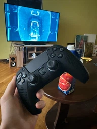 Силіконовий чохол для джойстика PS5 Dualsense камуфляжний (чорно-синій) + в подарунок накладки на стіки фото від покупців 8