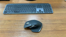 Мышь Logitech MX Master 3S Performance Wireless Mouse Bluetooth Pale Grey (910-006560) фото от покупателей 18