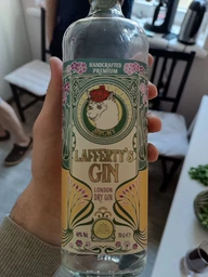 Джин Lafferty's Gin 0.7 л 40% (5060808680120) фото от покупателей 2