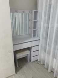 Туалетный столик с полками, тумбой и подсветкой в белом MS640, Markson ш900*в1600*г400мм фото от покупателей 8