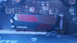 Накопитель SSD M.2 2280 2TB Samsung (MZ-V9P2T0CW) фото от покупателей 12