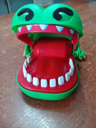 Игра детская настольная Qunxing toys "Крокодил-дантист" (2205) фото от покупателей 1