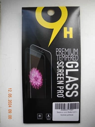 Защитное стекло для Nokia G22 с черной рамкой фото от покупателей 6