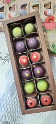 Набір шоколадних цукерок Candy Buffet ‘Квіти України‘ 12 шт 170 г