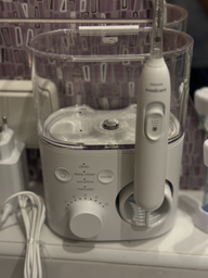 Ирригатор PHILIPS Sonicare HX3911/40 Power Flosser 7000 фото от покупателей 5
