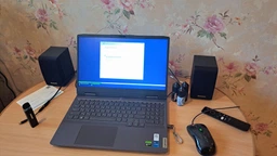 Ноутбук Lenovo LOQ 15IRH8 82XV009UPB