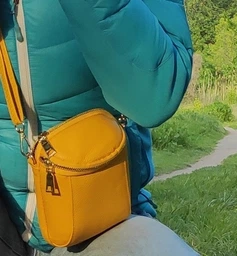 Модна вертикальна сумка Vintage для жінок із м'якої натуральної шкіри зеленого кольору (bg223fash41) фото від покупців 2