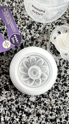 Силіконова соска Philips Avent Natural середній потік 3+ міс 2 шт (SCY964/02) (8710103985136) фото від покупців 3