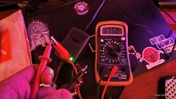 Зарядний пристрій для акумулятора Voltronic 12 В/1.5 A із затискачем, Q100 (YT15618) фото від покупців 17