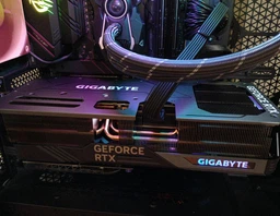 Відеокарта Gigabyte GeForce RTX 4080 Super Gaming OC 16G (GV-N408SGAMING OC-16GD) фото від покупців 8