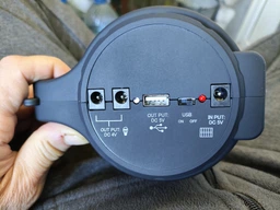 Ліхтар прожектор світлодіодний кемпінговий з сонячною панеллю Power Bank багатофункціональний Yajia YJ-1902T фото від покупців 5