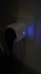 Умная розетка Wi Fi 20А Smart Plug с управлением через приложение фото от покупателей 4