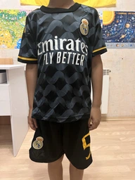 Футбольна форма Lion SPORT Real Madrid BELLINGHAM (Реал Мадрид Белінгем) розмір 20 на зріст 120-125 см, вік 6-8 років темно-синій-жовтий фото від покупців 4