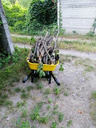 Тачка будівельна 2-колісна Wheelbarrow Strong WB7808 (88743) фото від покупців 5