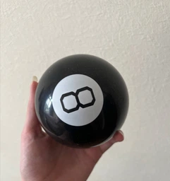 Магический шар-предсказатель UFT Magic Ball 8 10 см на русском языке (MagicBall810) фото от покупателей 7