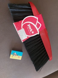 Мітла York Стайл Червона (5010-1yr)