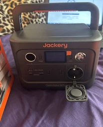 Зарядна станція Jackery Explorer 300 Plus / 300 Вт / 288 Вт⋅год / Li-ion + Solar Panel 40 Вт фото від покупців 11