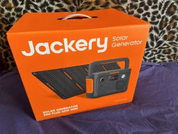 Зарядна станція Jackery Explorer 300 Plus / 300 Вт / 288 Вт⋅год / Li-ion + Solar Panel 40 Вт фото від покупців 8