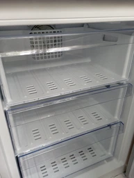 Холодильник Beko RCNA305K20W